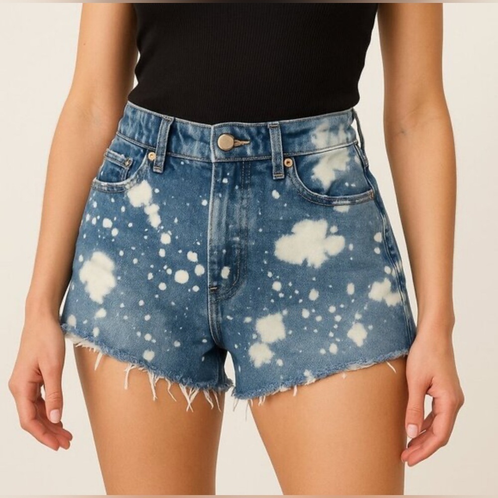 Lucky Brand Stylish Blue Tie-Dye Women's Shorts.  Size-6